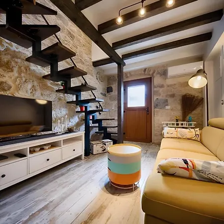 Apartment Riva 2 Komiza