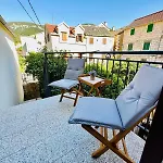 Riva 2 Apartamento *